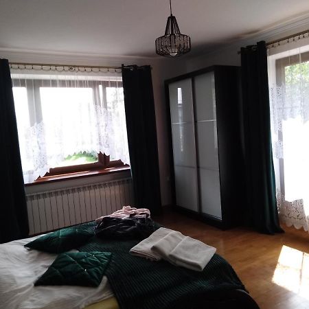 Apartamenty Kletowka Кросно Екстер'єр фото