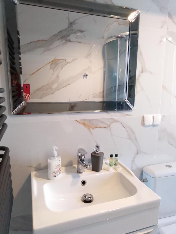 Apartamenty Kletowka Кросно Екстер'єр фото