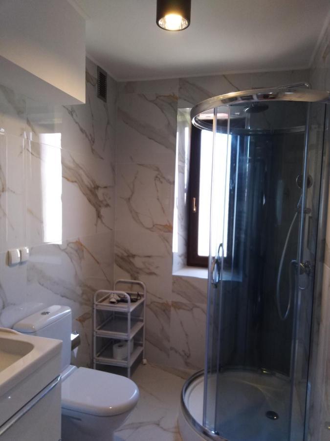 Apartamenty Kletowka Кросно Екстер'єр фото