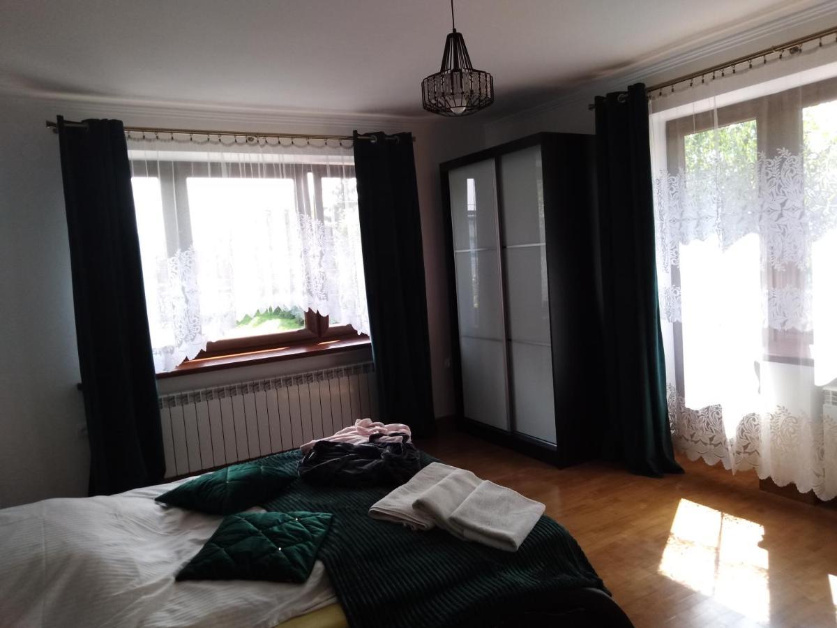 Apartamenty Kletowka Кросно Екстер'єр фото