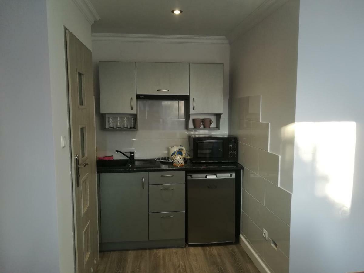 Apartamenty Kletowka Кросно Екстер'єр фото